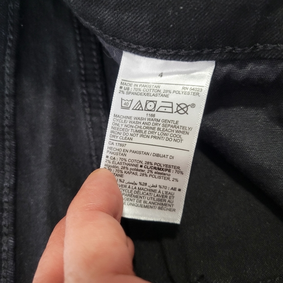 Old Navy Power Slim Straight High Rise Secret Slim Pockets Jeans 4 Black NWT - Picture 8 of 15